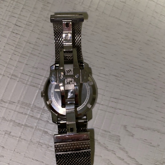 Movado Bold Silver Watch Stainless Steel mesh-link bracelet Swiss Quartz unisex - Picture 6 of 6